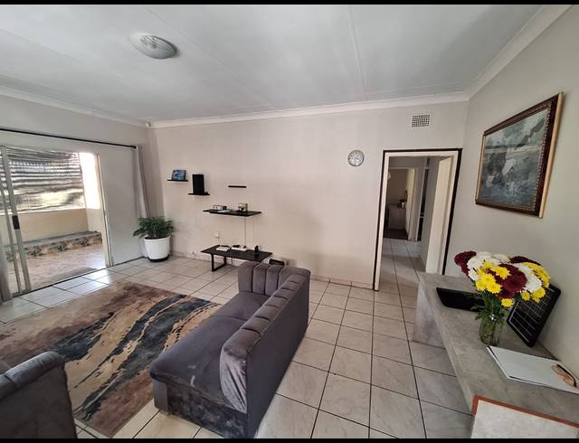 4 BEDROOM HOUSE FOR SALE IN VANDERBIJLPARK CW 6